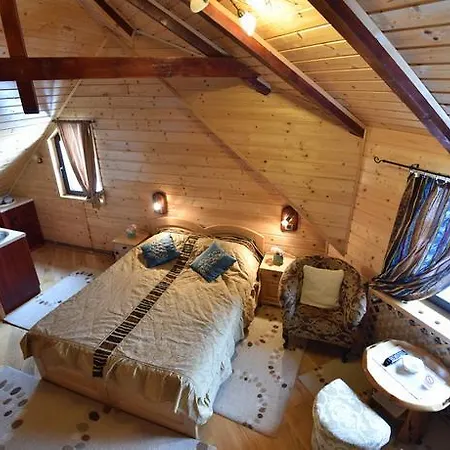 Hotel apartamentowy Mount 2*